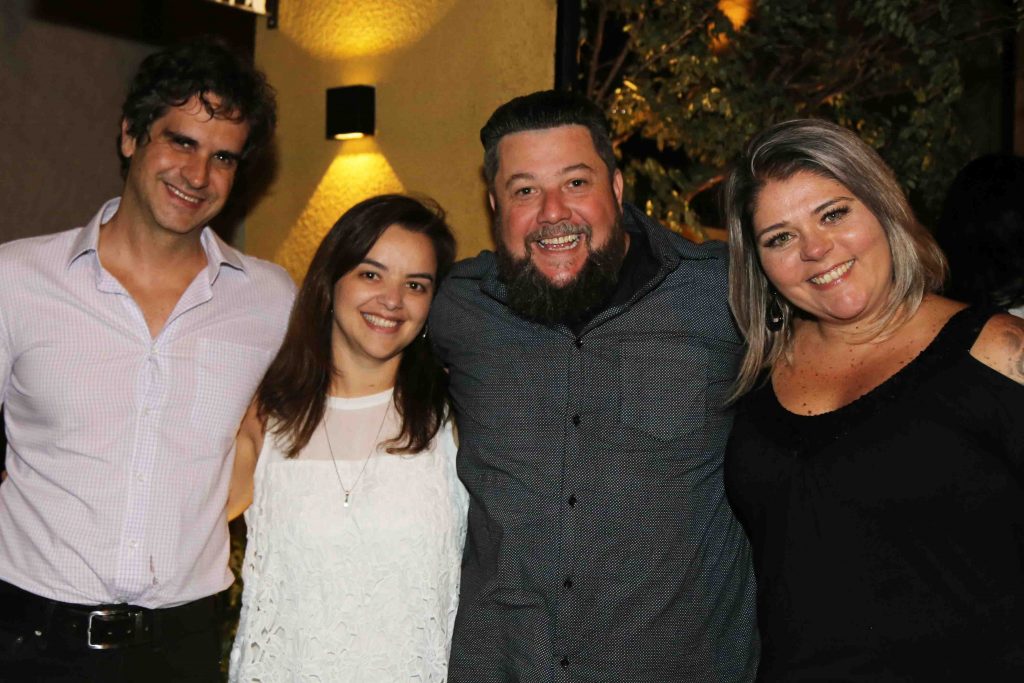 Guilhermo Benitez, da Engaje Comunicação, Fernada Grilo, da Revista Poder, Palumbo e Cristiane Fernandes Palumbo, da Hatsur Comunicação