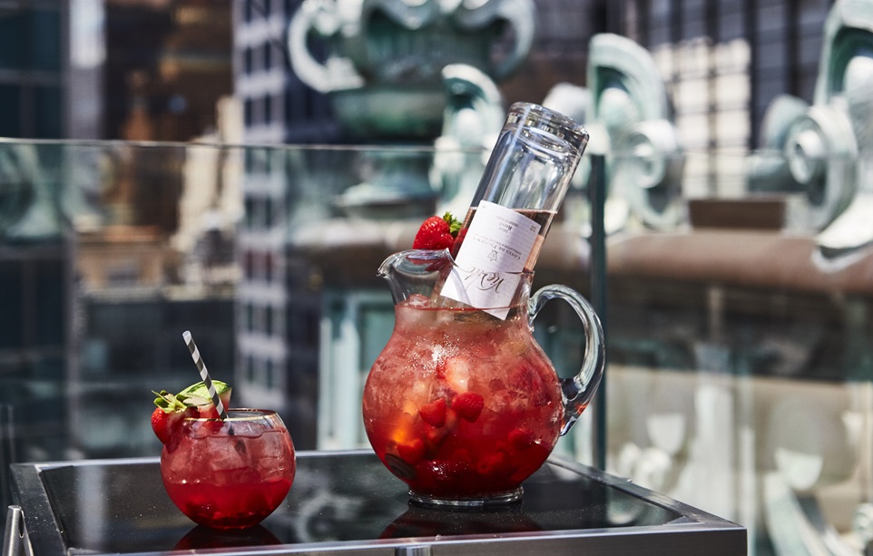 St. Cloud Rooftop Bar, Sangria TurismoETC