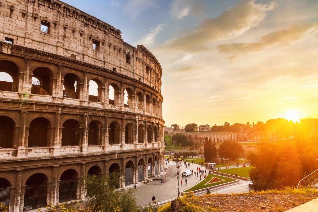 Pôr do sol no Coliseu