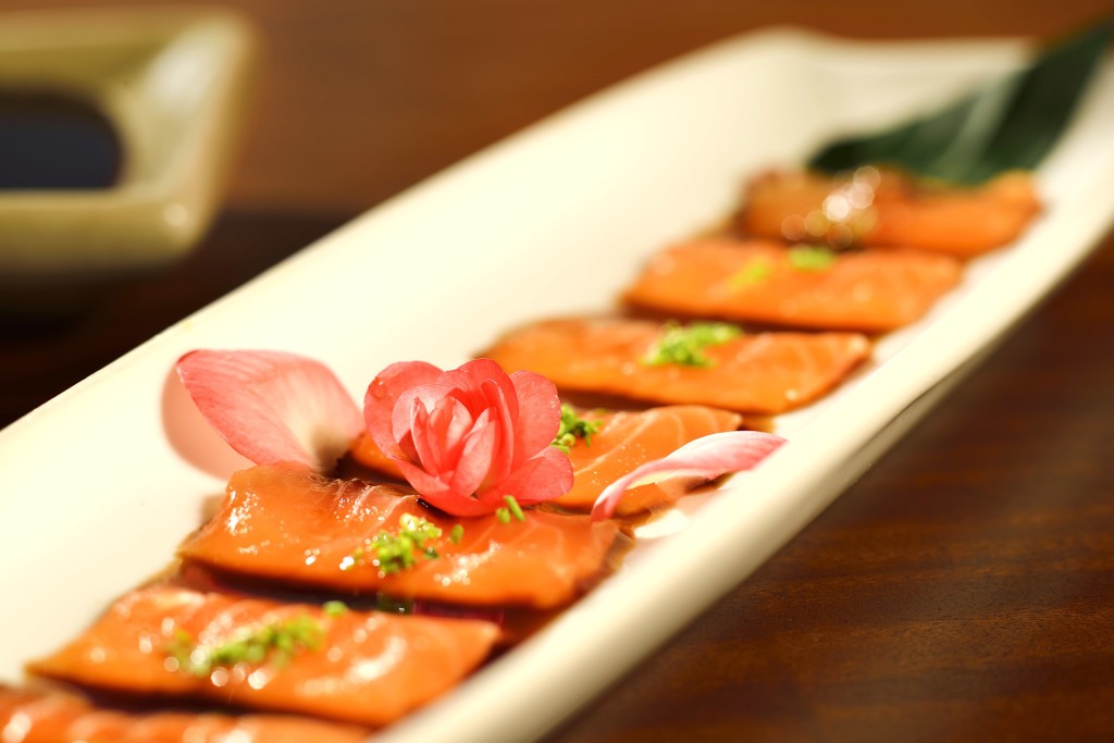 O carpaccio de salmão