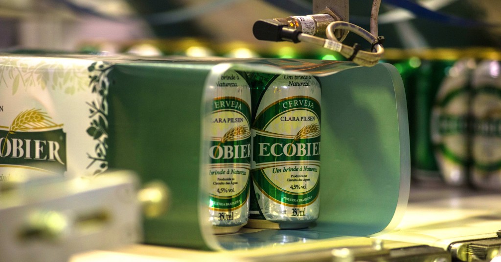 A Ecobier é vendida nas versões Pilsen, Malzbier, Chopp Claro e Escuro, além de uma sem álcool (fotos divulgação/Socorro Bebidas)