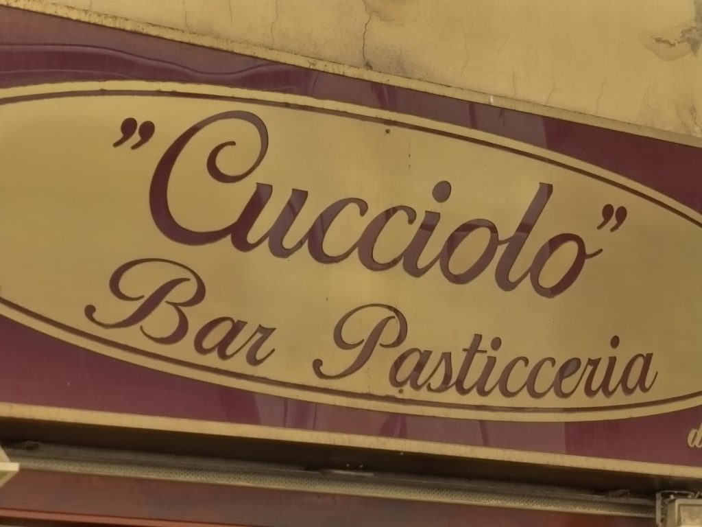 A brotinho sensacional no centro de Florença